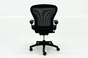 ハーマンミラー アーロンチェア 中古 Bサイズ スタンダード 可動肘 ランバー無 Herman Miller Aeron Chairs 中古オフィス家具 メッシュの画像