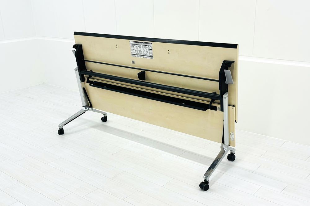 コクヨ コンフェスト ミーティングテーブル 中古  会議机 折りたたみ テーブル 中古オフィス家具 フォールディングテーブル 1800/600/720の画像