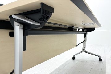 コクヨ コンフェスト ミーティングテーブル 中古  会議机 折りたたみ テーブル 中古オフィス家具 フォールディングテーブル 1800/600/720の画像