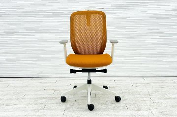 オカムラ シルフィーチェア 中古 2017年製 ハイバック 可動肘 Sylphy 中古オフィス家具 C686XW オレンジの画像