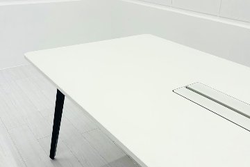 内田洋行 レムナ 小型会議テーブル ホワイト ミーティングテーブル 中古 幅2000 中古オフィス家具 2000/900/720の画像