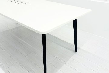 内田洋行 レムナ 小型会議テーブル ホワイト ミーティングテーブル 中古 幅2000 中古オフィス家具 2000/900/720の画像