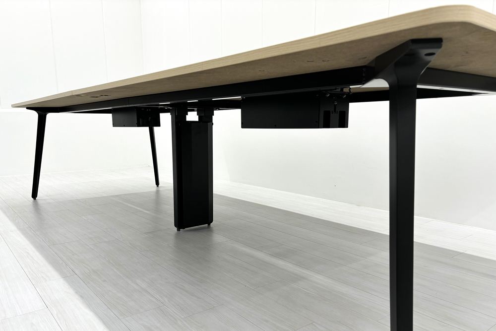 ウチダ レムナ 大型会議テーブル 中古 ミーティングテーブル 大型会議机 中古オフィス家具 メープル 3200/1200/720の画像