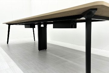 ウチダ レムナ 大型会議テーブル 中古 ミーティングテーブル 大型会議机 中古オフィス家具 メープル 3200/1200/720の画像