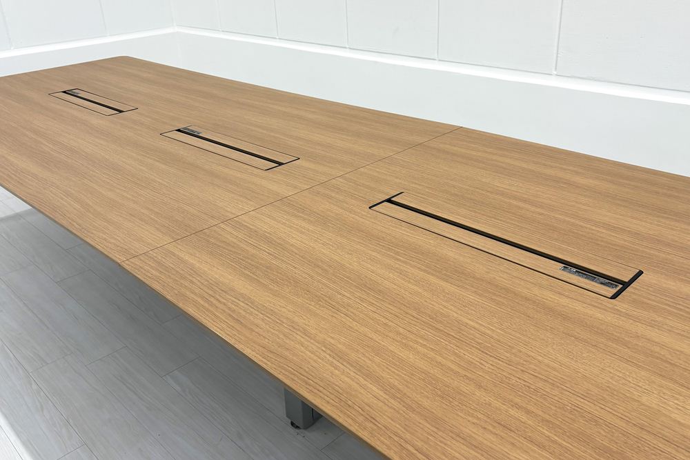 オカムラ プリシード 中古 大型会議テーブル 幅4800 ミーティングテーブル 会議机 中古オフィス家具 4800/1200/720の画像
