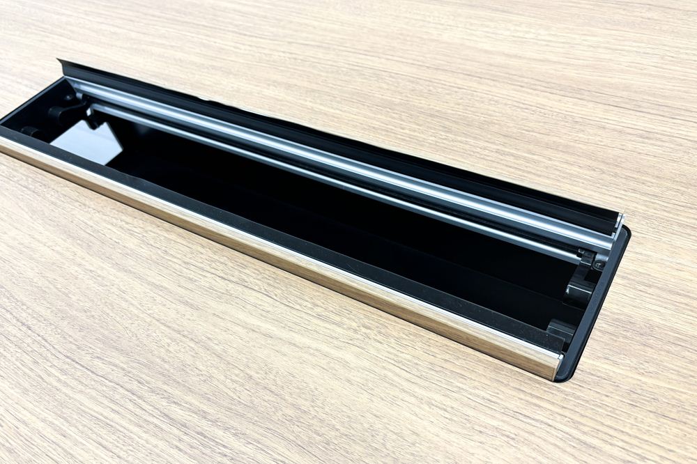 オカムラ プリシード 中古 大型会議テーブル 幅4800 ミーティングテーブル 会議机 中古オフィス家具 4800/1200/720の画像