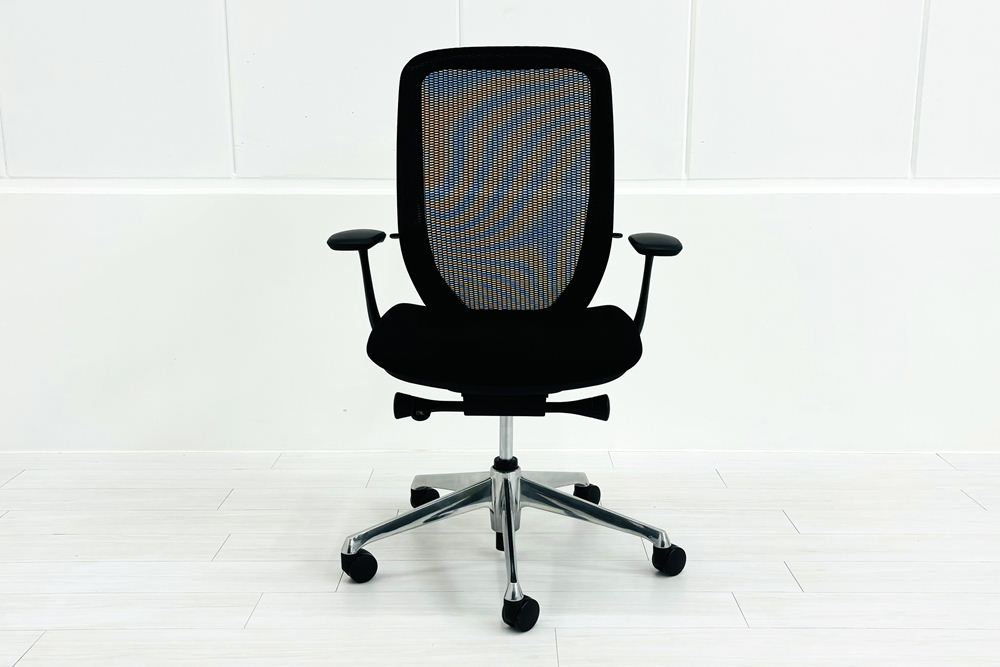 オカムラ シルフィーチェア 中古 ハイバック 固定肘 OKAMURA Sylphy 中古オフィス家具 ブラックの画像