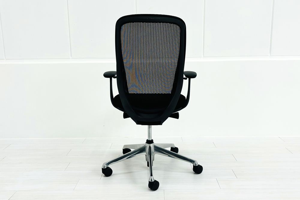 オカムラ シルフィーチェア 中古 ハイバック 固定肘 OKAMURA Sylphy 中古オフィス家具 ブラックの画像