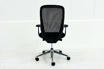 オカムラ シルフィーチェア 中古 ハイバック 固定肘 OKAMURA Sylphy 中古オフィス家具 ブラックの画像