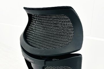 バロンチェア 中古 2015年製 オカムラ エクストラハイバック メッシュ 可動肘 高機能チェア 中古オフィス家具 可動ヘッドレスト ブラックの画像