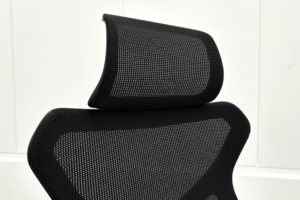 イトーキ Sequa(セクア)シリーズ 2018年製 中古 エクストラハイバック 事務椅子 ITOKI 中古オフィス家具 ブラックの画像