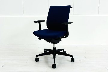 コクヨ ウィザードチェア 中古 KOKUYO Wizard クッション 固定肘 中古事務椅子 中古オフィス家具 ハンガー付 CRS-G1800 ブルーの画像