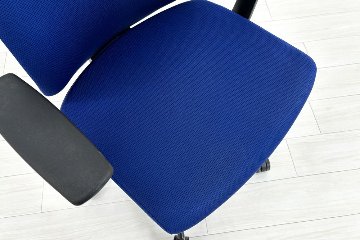 コクヨ ウィザードチェア 中古 KOKUYO Wizard クッション 固定肘 中古事務椅子 中古オフィス家具 ハンガー付 CRS-G1800 ブルーの画像