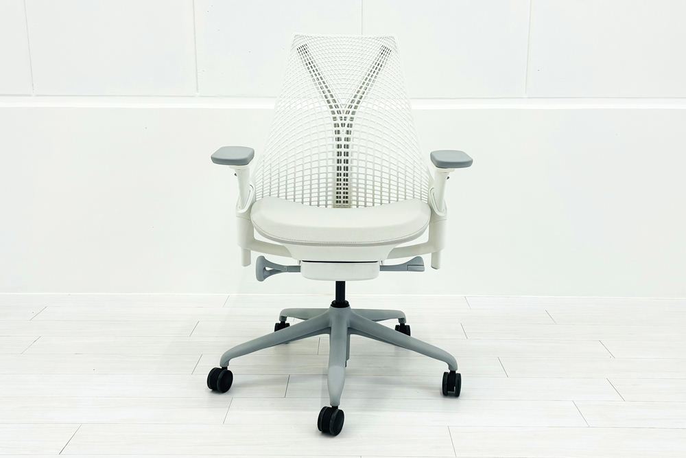【展示品】 ハーマンミラー セイルチェア ミドルバック 中古 Herman Miller SAYL Chair 中古オフィス家具 フルアジャスタブルアーム 可動肘 グレーの画像