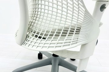 【展示品】 ハーマンミラー セイルチェア ミドルバック 中古 Herman Miller SAYL Chair 中古オフィス家具 フルアジャスタブルアーム 可動肘 グレーの画像