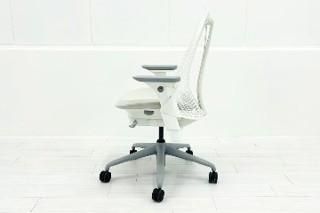 【展示品】 ハーマンミラー セイルチェア ミドルバック 中古 Herman Miller SAYL Chair 中古オフィス家具 フルアジャスタブルアーム 可動肘 グレーの画像