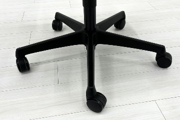 エスクードチェア オカムラ 中古 ESCUDO(エスクード)シリーズ 中古オフィス家具 OKAMURA 固定肘 ハイバック ターコイズブルーの画像