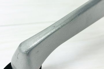 オカムラ バロンチェア 中古 2019年製 Baron 可動肘 ハイバック メッシュ ハンガー付き 中古オフィス家具 ライトグレーの画像