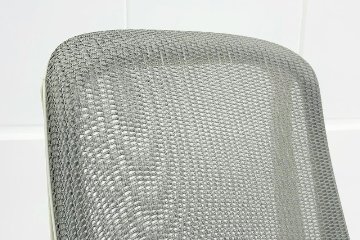 オカムラ シルフィーチェア 中古 2018年製 ハイバック 可動肘 OKAMURA Sylphy 中古オフィス家具 ライトグレーの画像