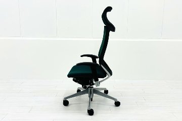 オカムラ バロンチェア 中古 2022年製 Baron エクストラハイバック 可動肘 中古オフィス家具 固定ヘッドレスト ダークグリーンの画像