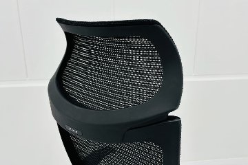 【ポリッシュ脚ピカピカ磨き有！】オカムラ バロンチェア 中古 2019年製 Baron エクストラハイバック 可動肘 中古オフィス家具 固定ヘッドレスト ブラックの画像