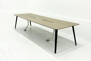 オカムラ プリシード 中古 大型会議テーブル 幅3200 ミーティングテーブル 中古オフィス家具 3200/1000/720の画像