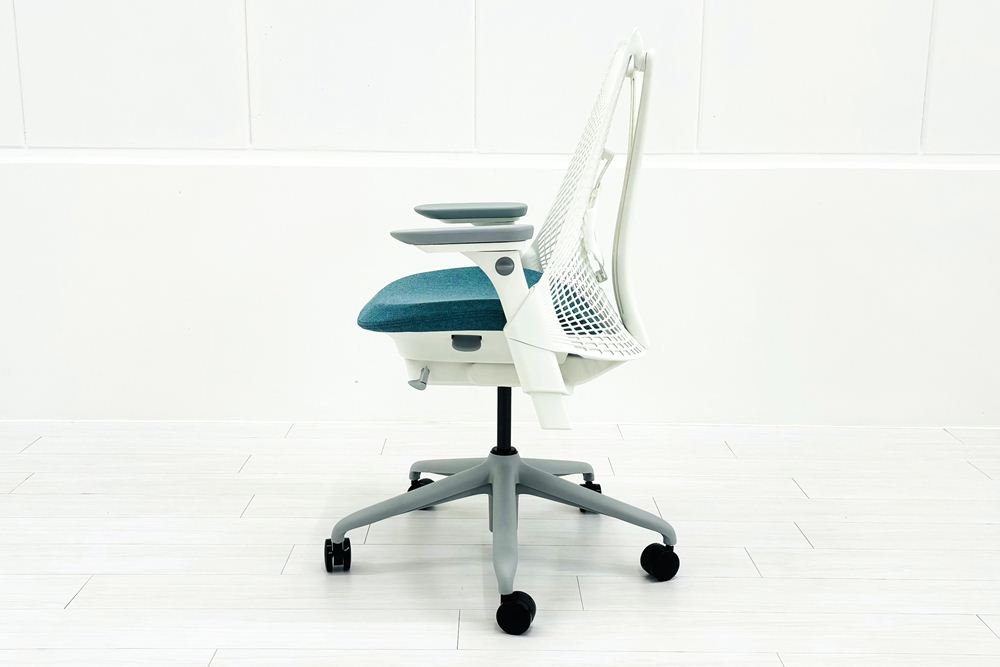 【未開封未使用品】 ハーマンミラー セイルチェア ミドルバック 中古 Herman Miller 中古オフィス家具 フルアジャスタブルアーム ランバーサポート ピーコックの画像