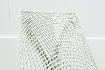 【未開封未使用品】 ハーマンミラー セイルチェア ミドルバック 中古 Herman Miller SAYL Chair 中古オフィス家具 フルアジャスタブルアーム ランバーサポート フェザーグレーの画像