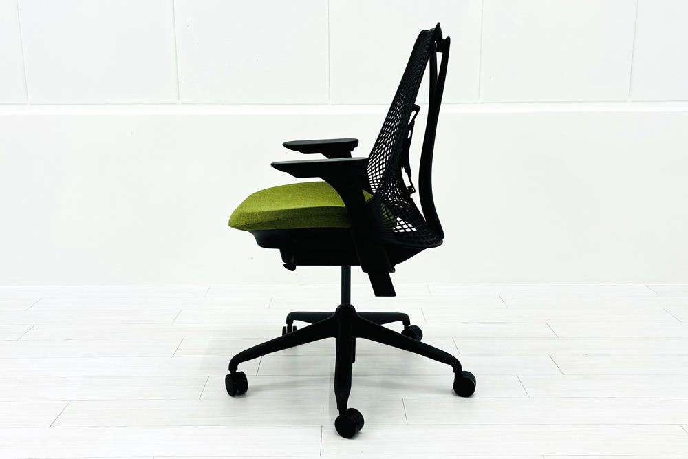 【未開封未使用品】 ハーマンミラー セイルチェア ミドルバック 中古 Herman Miller SAYL Chair 中古オフィス家具 フルアジャスタブルアーム ランバーサポート ローデンの画像