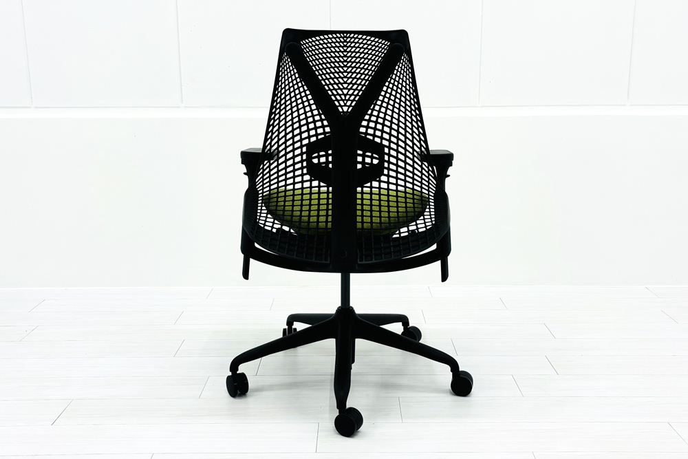 【未開封未使用品】 ハーマンミラー セイルチェア ミドルバック 中古 Herman Miller SAYL Chair 中古オフィス家具 フルアジャスタブルアーム ランバーサポート ローデンの画像