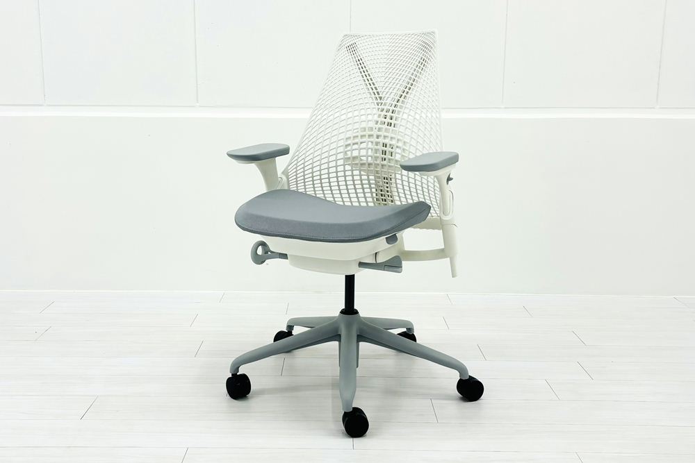 【未開封未使用品】 ハーマンミラー セイルチェア ミドルバック 中古 Herman Miller SAYL Chair 中古オフィス家具 フルアジャスタブルアーム ランバーサポート マーキュリーの画像