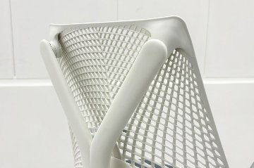 【未開封未使用品】 ハーマンミラー セイルチェア ミドルバック 中古 Herman Miller SAYL Chair 中古オフィス家具 フルアジャスタブルアーム ランバーサポート バイユーの画像