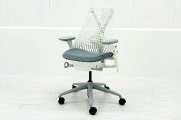 【未開封未使用品】 ハーマンミラー セイルチェア ミドルバック 中古 Herman Miller SAYL Chair 中古オフィス家具 フルアジャスタブルアーム ランバーサポート バイユーの画像