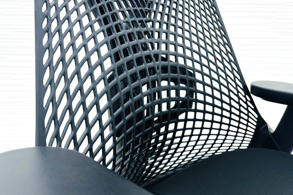 【未開封未使用品】 ハーマンミラー セイルチェア ミドルバック 中古 Herman Miller 中古オフィス家具 フルアジャスタブルアーム ランバーサポート ブラックの画像