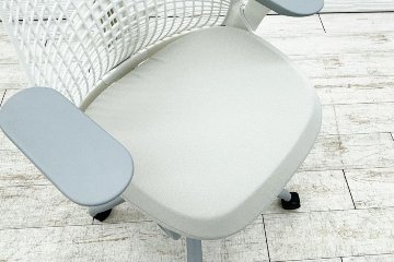 【未開封未使用品】 ハーマンミラー セイルチェア ミドルバック 中古 Herman Miller 中古オフィス家具 フルアジャスタブルアーム ランバーサポート グレーの画像