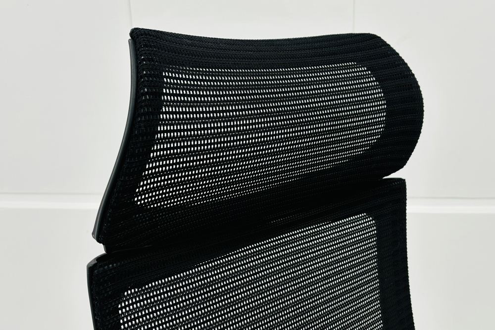 オカムラ バロンチェア 中古 2017年製 Baron エクストラハイバック 可動肘 中古オフィス家具 固定ヘッドレスト ブラックの画像