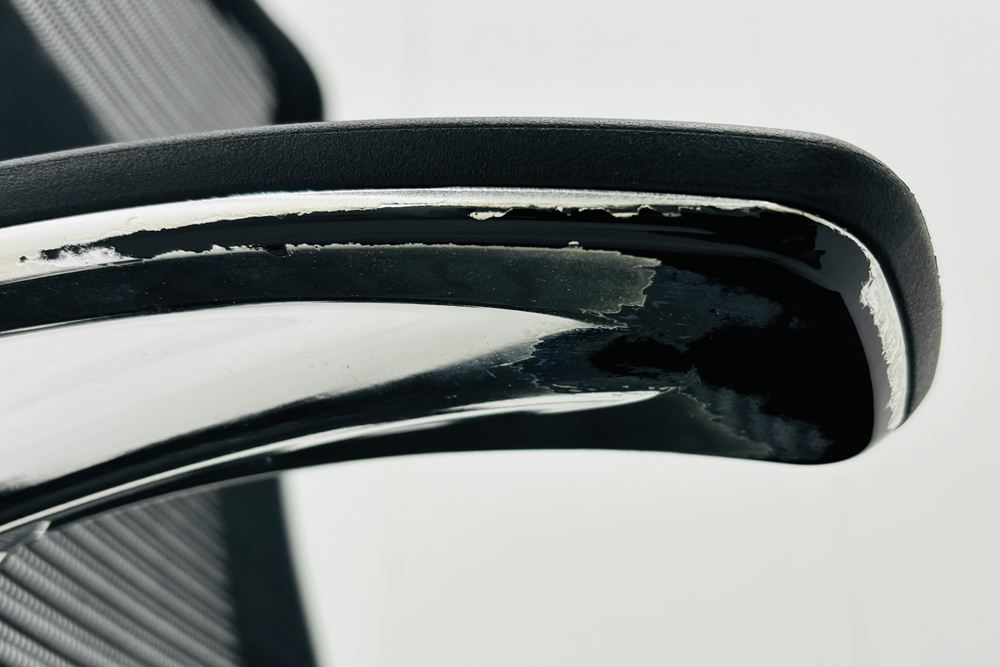 オカムラ バロンチェア 中古 2017年製 Baron エクストラハイバック 可動肘 中古オフィス家具 固定ヘッドレスト ブラックの画像