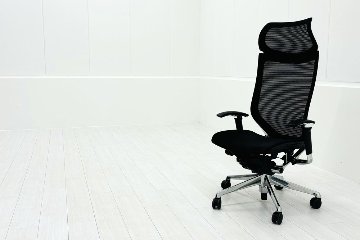 オカムラ バロンチェア 中古 2017年製 Baron エクストラハイバック 可動肘 中古オフィス家具 固定ヘッドレスト ブラックの画像