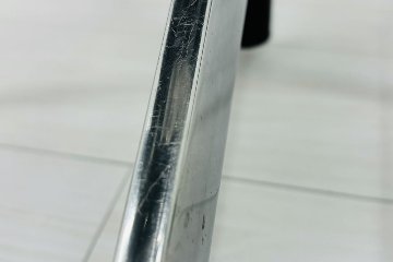 オカムラ バロンチェア 中古 2017年製 Baron エクストラハイバック 可動肘 中古オフィス家具 固定ヘッドレスト ブラックの画像