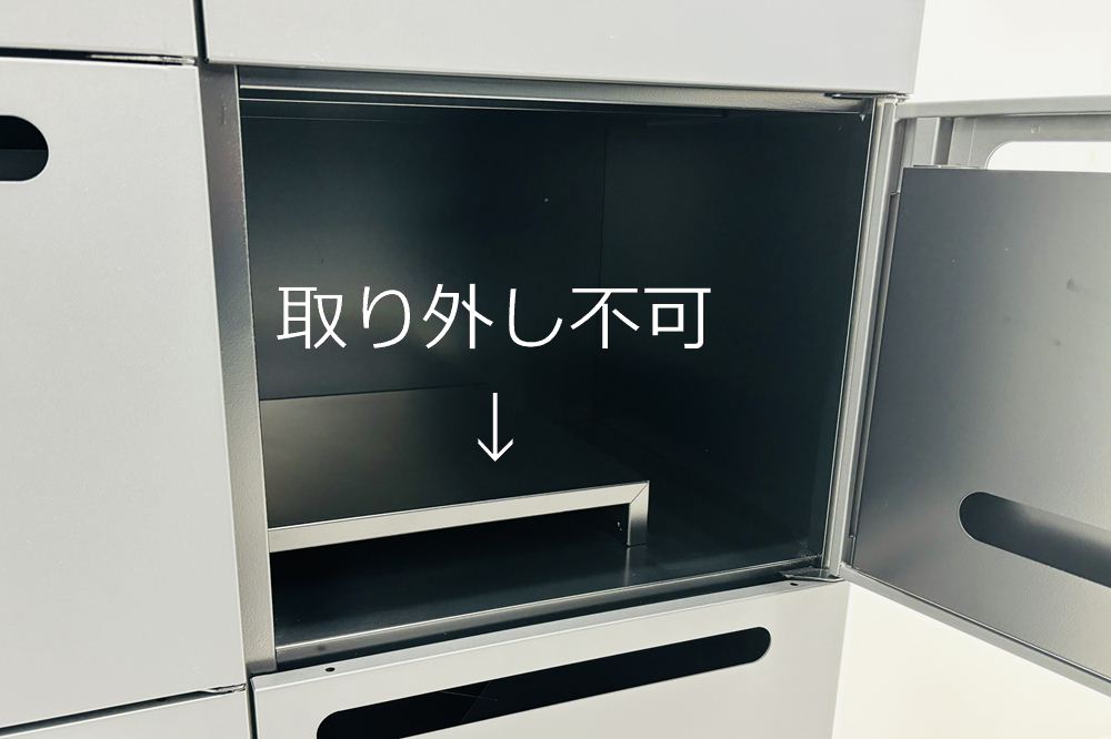 イトーキ 10人用ロッカー 中古 メールボックス付 スチール書庫 中古ロッカー 中古オフィス家具 ブラック ダイヤル錠 900/450/1790の画像
