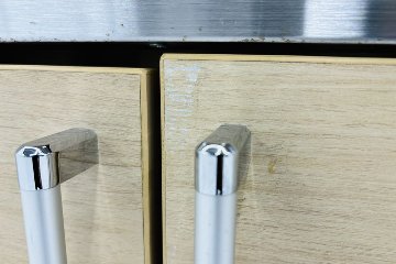 オカムラ トラッシュユニット ダストボックス 中古 キャスター付き ゴミ箱 ごみ箱 中古オフィス家具 メープル 1000/480/900の画像