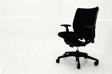 オカムラ Visconte(ヴィスコンテ) 中古 2018年製 ローバック スタンダードタイプ 可動肘 中古オフィス家具 ブラックの画像