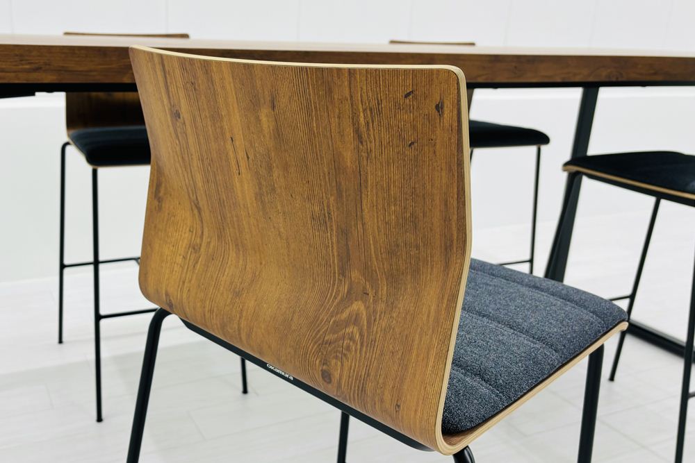 オカムラ アルトピアッツァ ハイテーブル ハイチェア | 中古オフィス