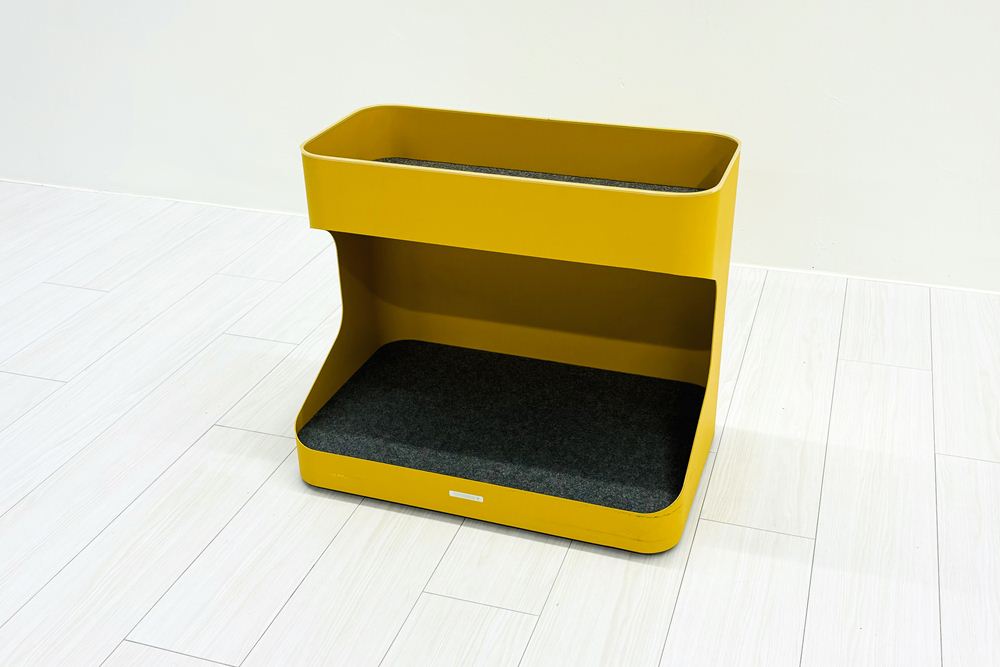 オカムラ ライブス ワークテーブル ワゴンセット(イエロー) 中古 フリーアドレス Lives Work Table 中古オフィス家具 4800/1400/720の画像