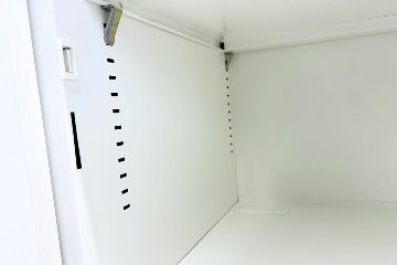 オカムラ 8人用ロッカー 中古 モバイルロッカー メール投函口 中古オフィス家具 900/450/1810 ホワイト ダイヤル錠の画像