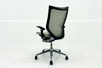 オカムラ バロンチェア 中古 OKAMURA Baron 可動肘 ハイバック 中古オフィス家具 ライトグレーの画像