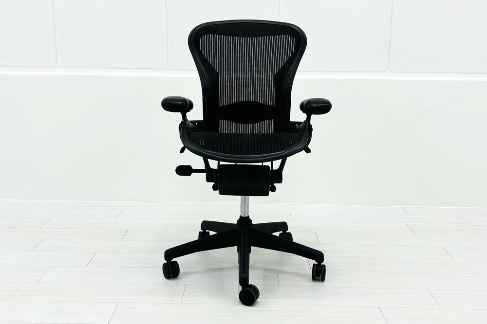 アーロンチェア Aサイズ 中古 フル装備 ハーマンミラー Herman miller Aeron Chair 中古オフィス家具 肘ダイヤル ランバーサポート付 シリンダー交換済の画像