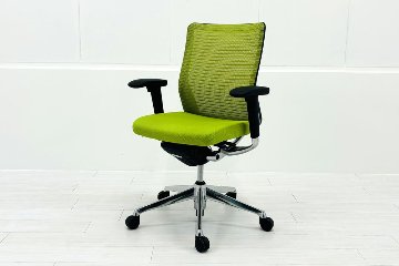 コーラルチェア ミドルバック オカムラ 中古 背メッシュ 可動肘 中古オフィス家具 中古チェア ライムグリーンの画像