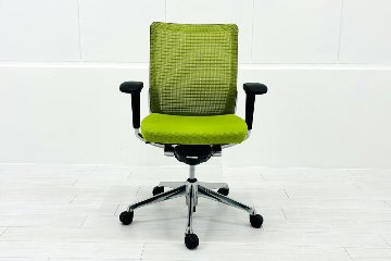 コーラルチェア ミドルバック オカムラ 中古 背メッシュ 可動肘 中古オフィス家具 中古チェア ライムグリーンの画像
