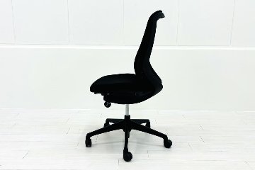 オカムラ シルフィーチェア 中古 ハイバック 肘無 OKAMURA Sylphy クッション 中古オフィス家具 ブラックの画像
